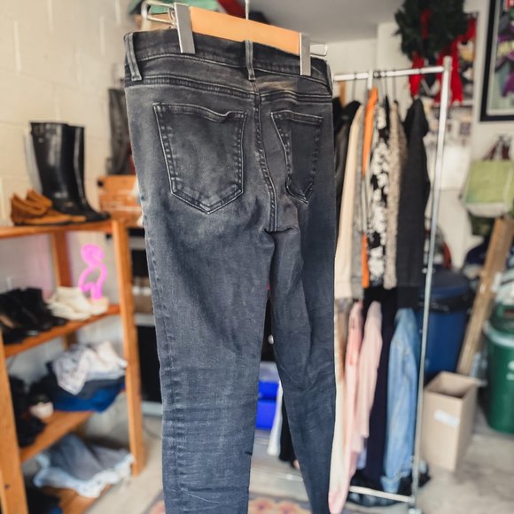 2/$45 - Ann Taylor Petite Black Skinny Jeans - Picture 4 of 8